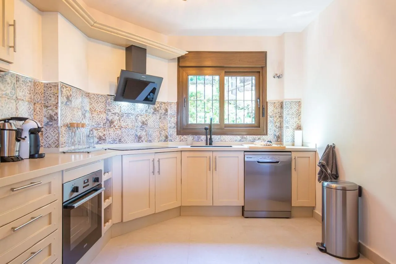 Villa Close To The Beach. Mijas